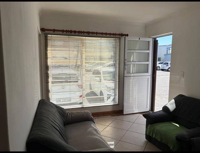 3 BEDROOM APARTMENT FOR SALE IN OTTERY